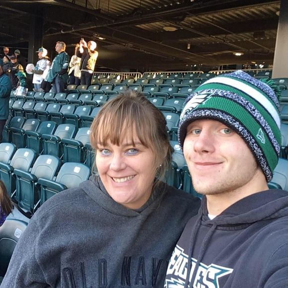 Meet your Posher, Karen - Picture 1 of 1